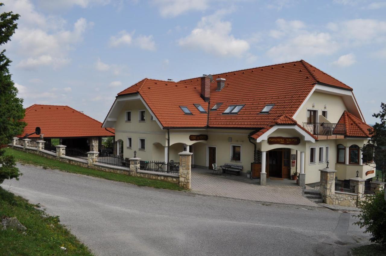 Вілла Grobelnik Tourist Farm Sevnica Екстер'єр фото
